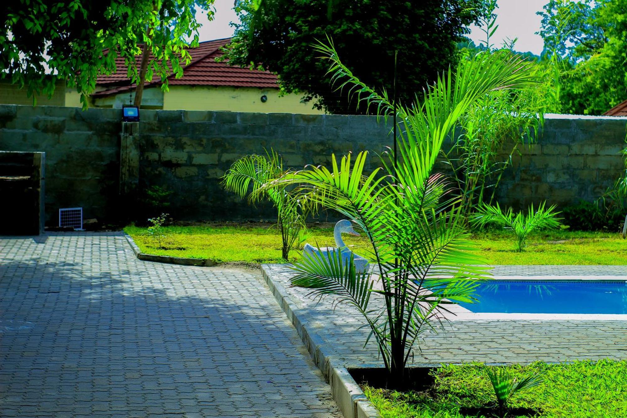 Golentle Home Stay Maun Exterior foto